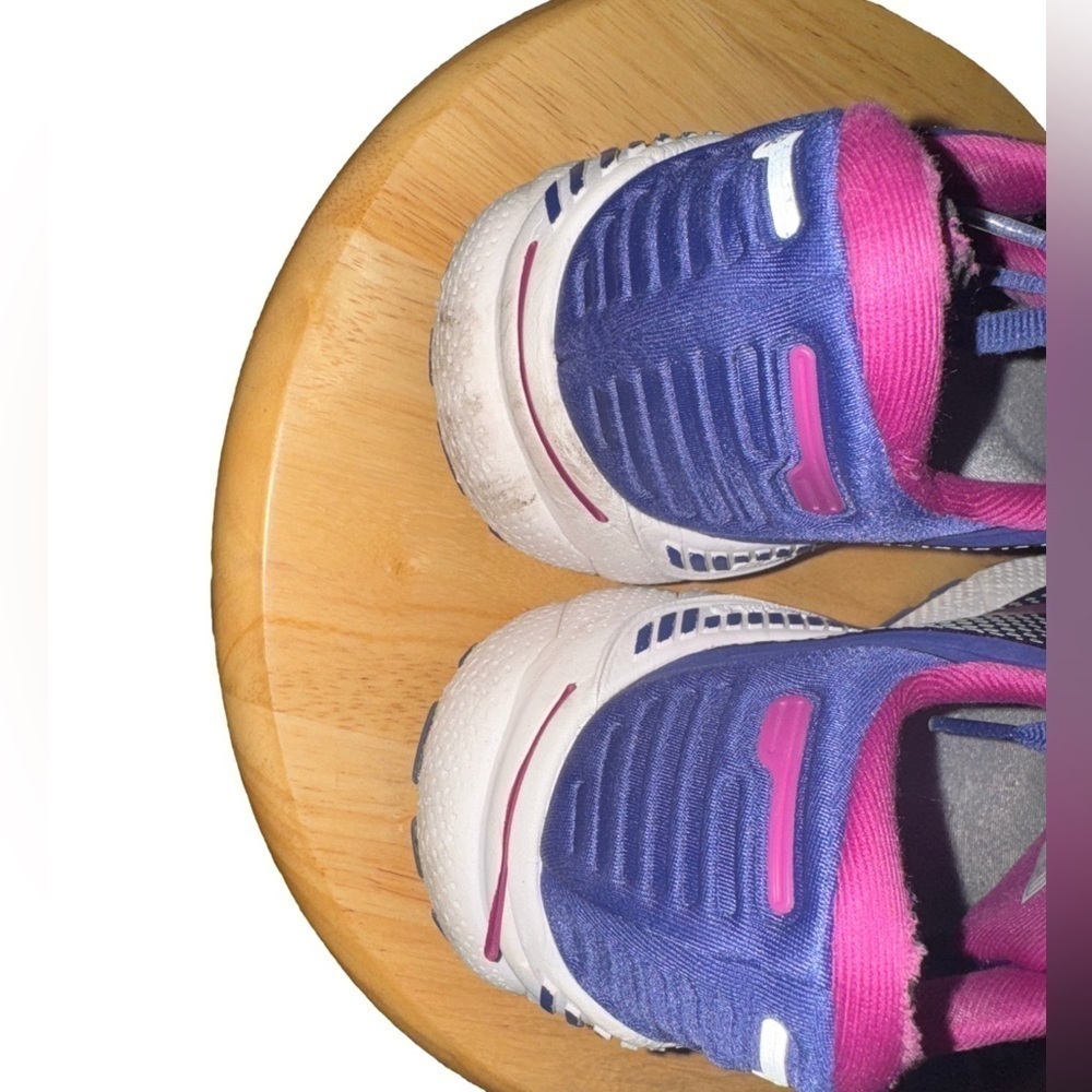 Brooks Purple Adrenaline GTS 22 Comfort Running Sneaker Navy/Yucca/Pink Size 10 - Picture 3 of 5